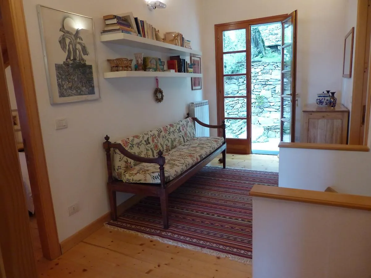 Olive Press Lodge Chiavari